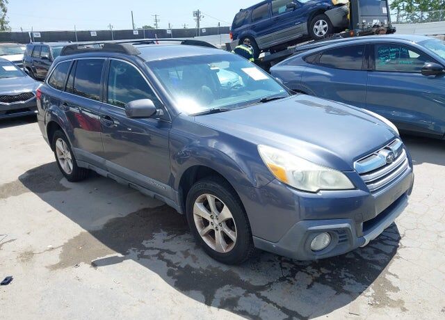 2014 SUBARU Outback