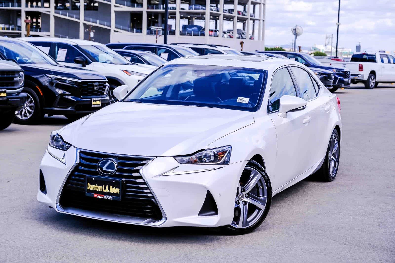 2018 LEXUS IS