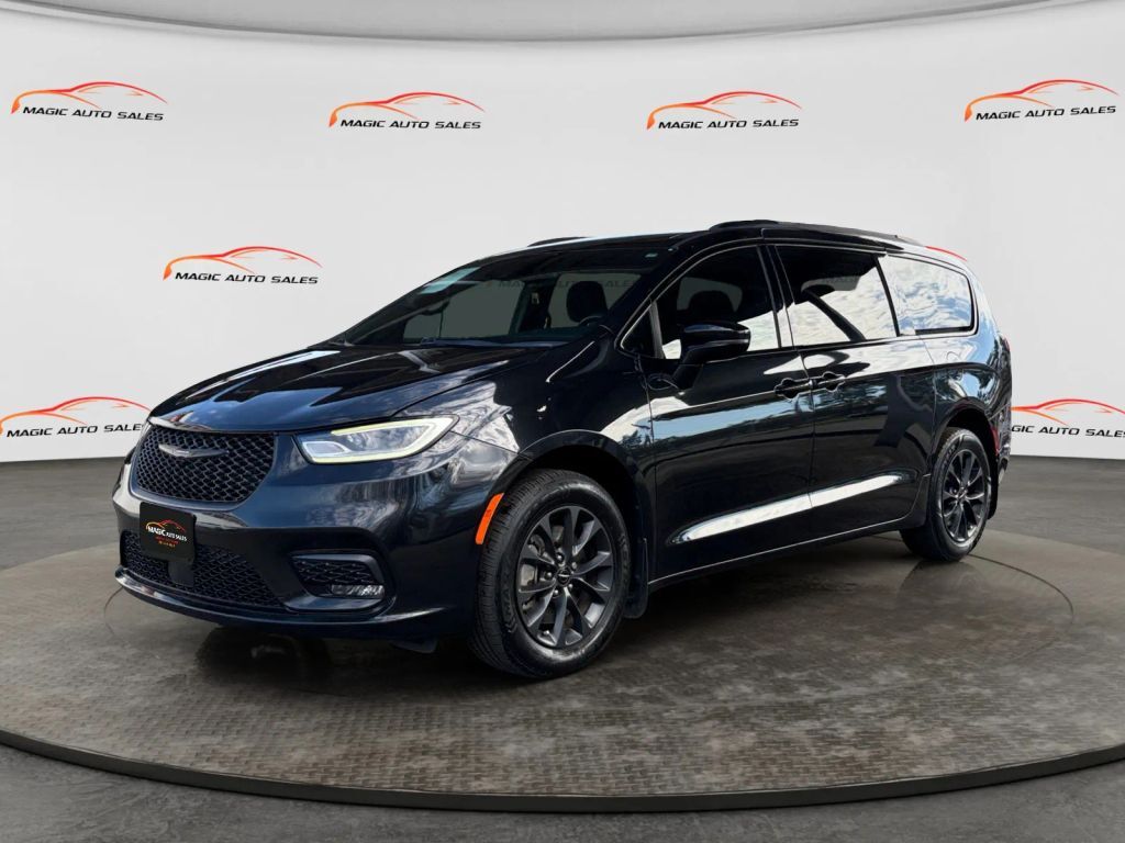 2021 CHRYSLER Pacifica