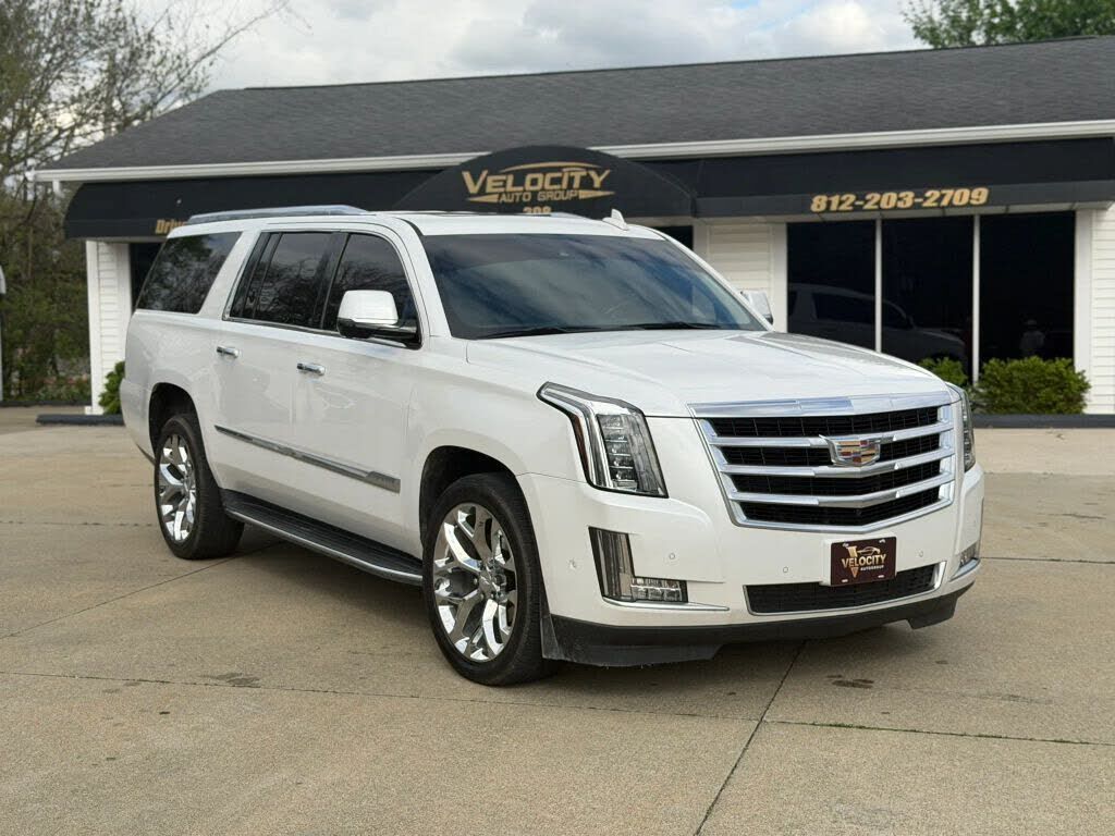 2017 CADILLAC Escalade ESV