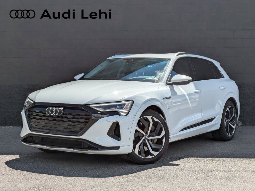 2024 AUDI Q8