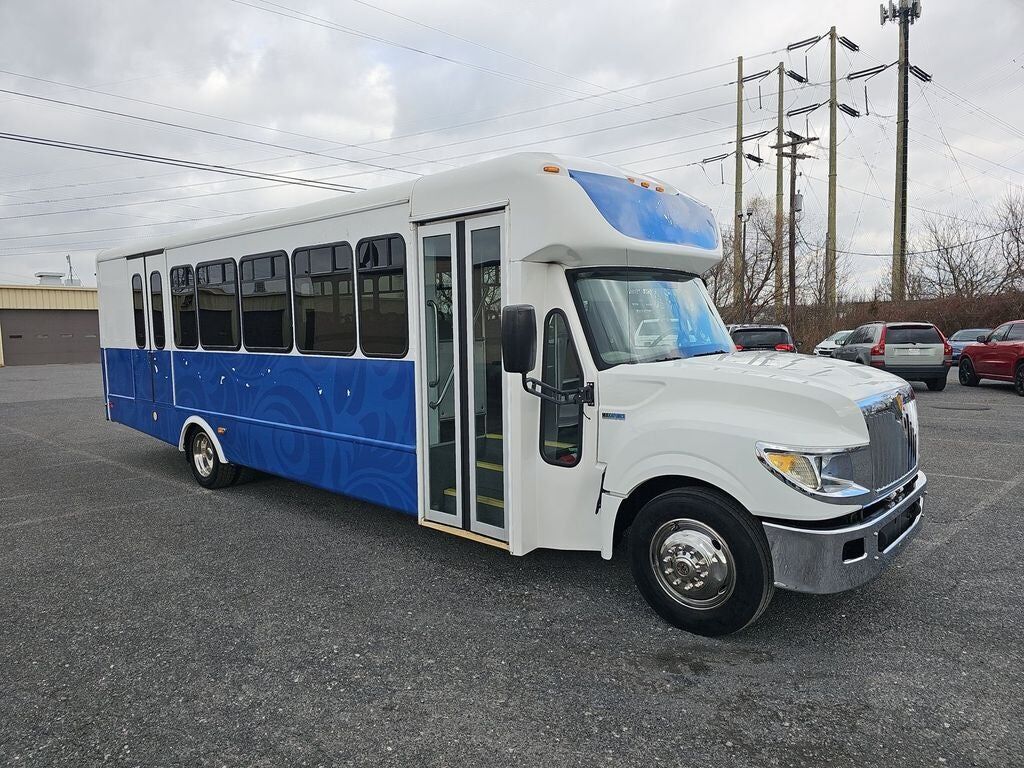 2013 IC BUS PC805