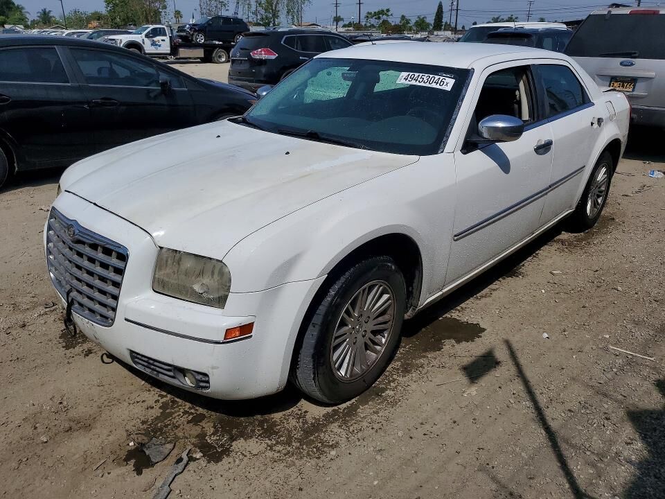 2010 CHRYSLER 300