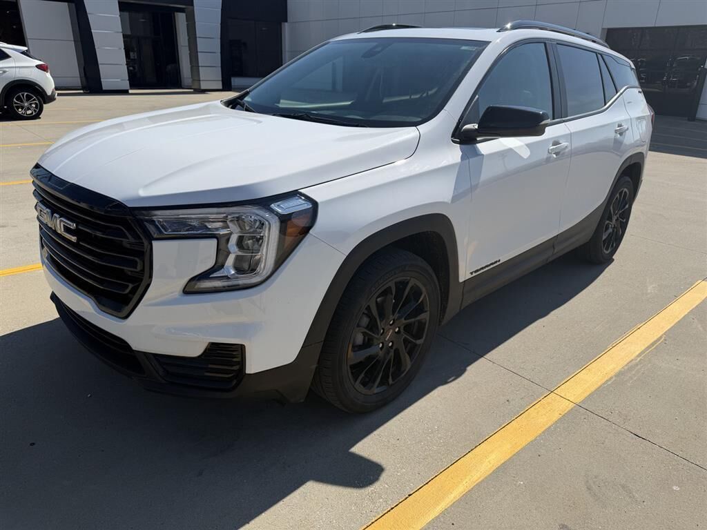 2023 GMC Terrain