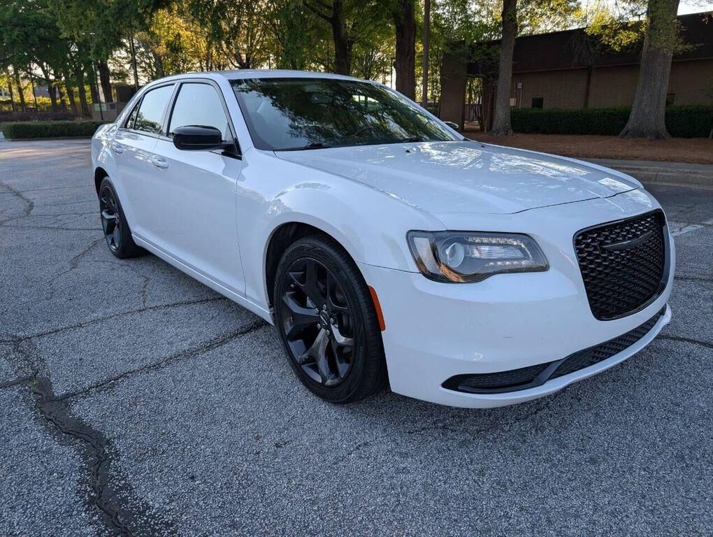 2022 CHRYSLER 300