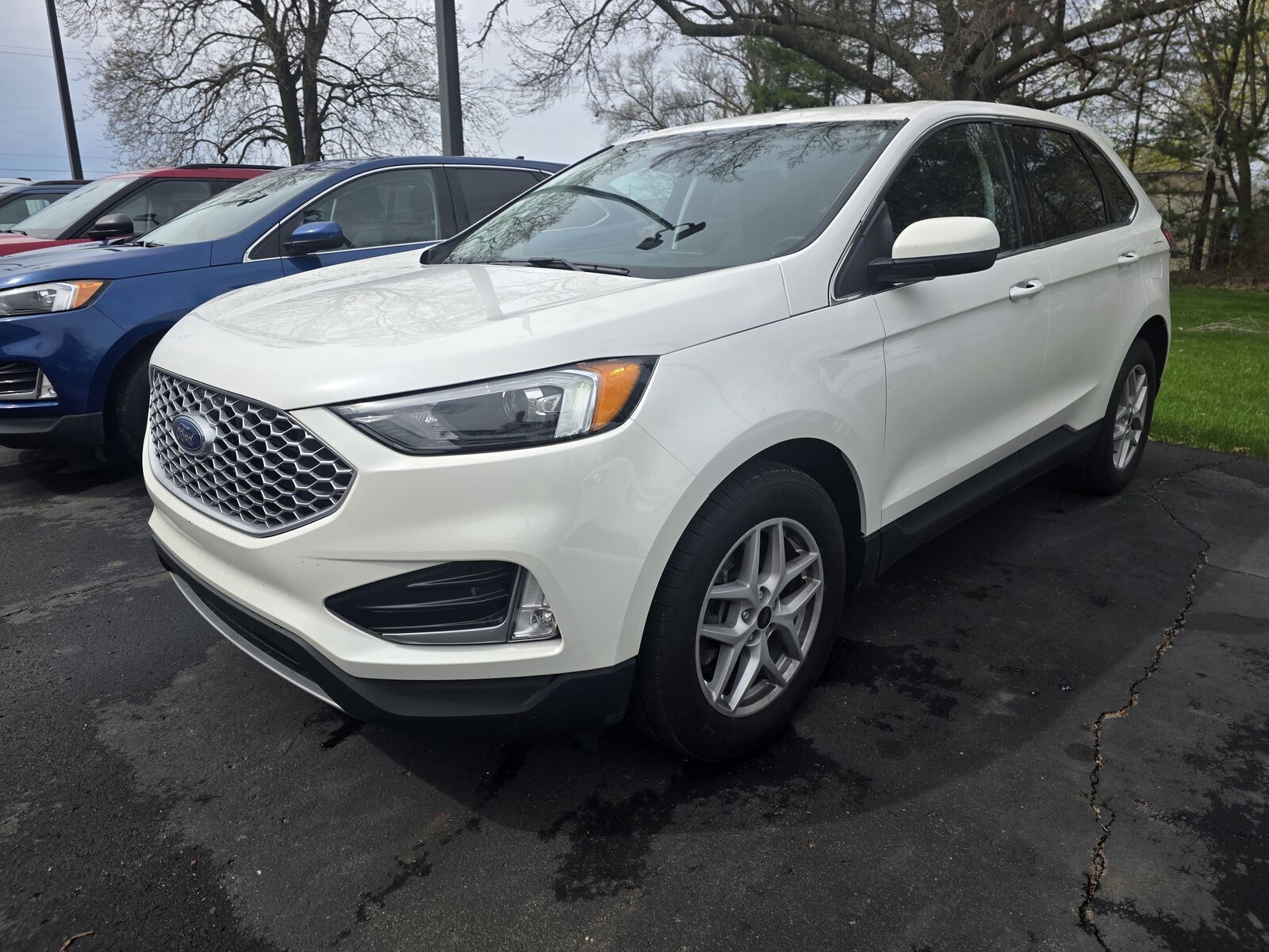 2024 FORD Edge