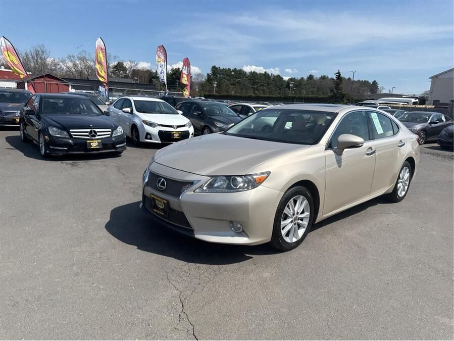 2013 LEXUS ES
