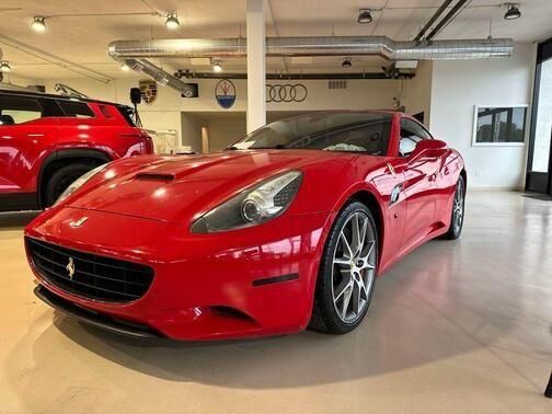 2010 FERRARI California