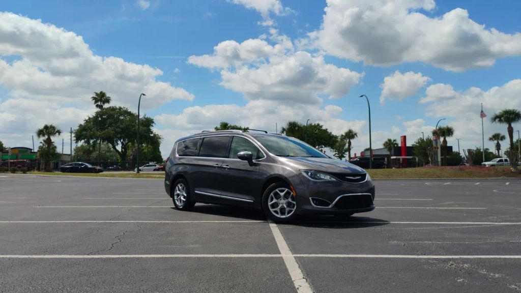2020 CHRYSLER Pacifica