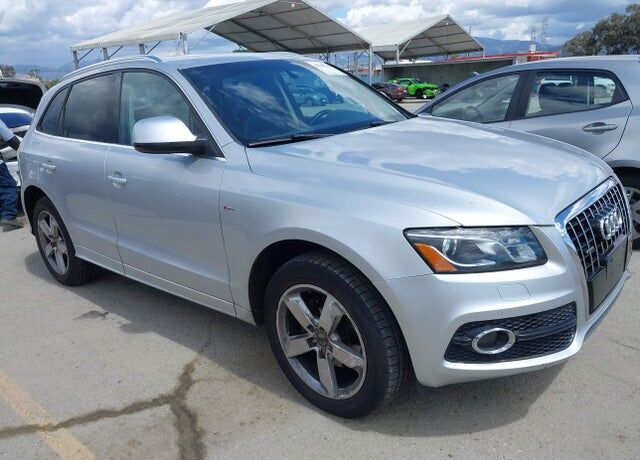 2011 AUDI Q5