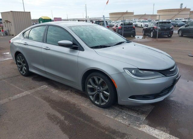 2015 CHRYSLER 200