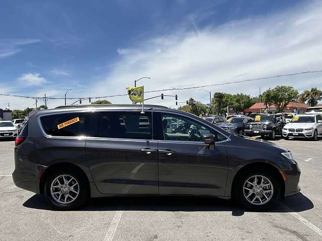 2021 CHRYSLER Pacifica
