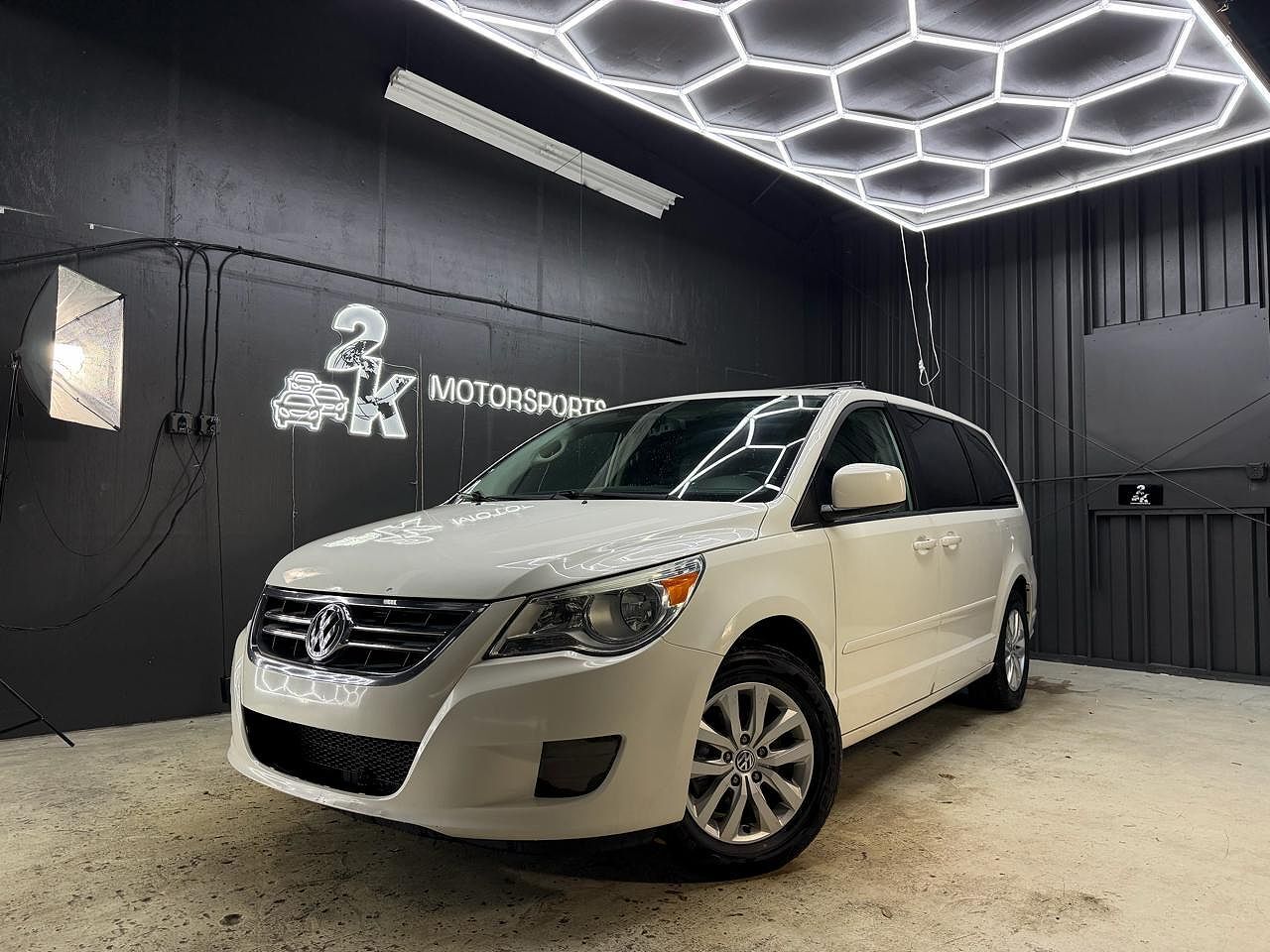 2012 VOLKSWAGEN Routan