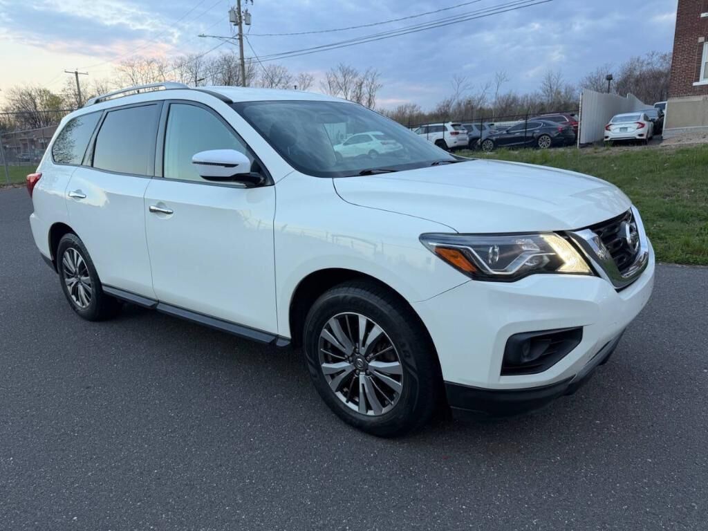 2019 NISSAN Pathfinder