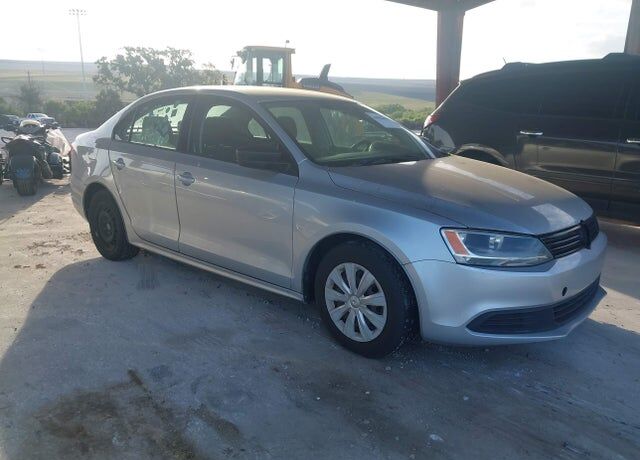 2012 VOLKSWAGEN Jetta