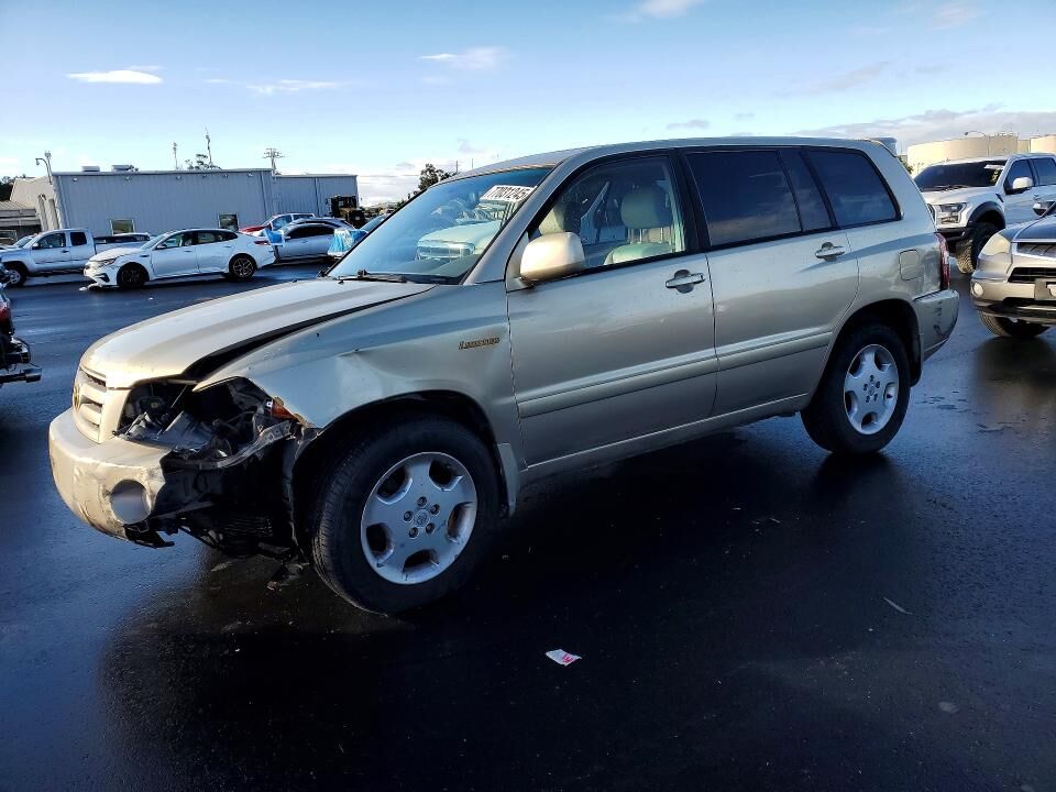 2004 TOYOTA Highlander