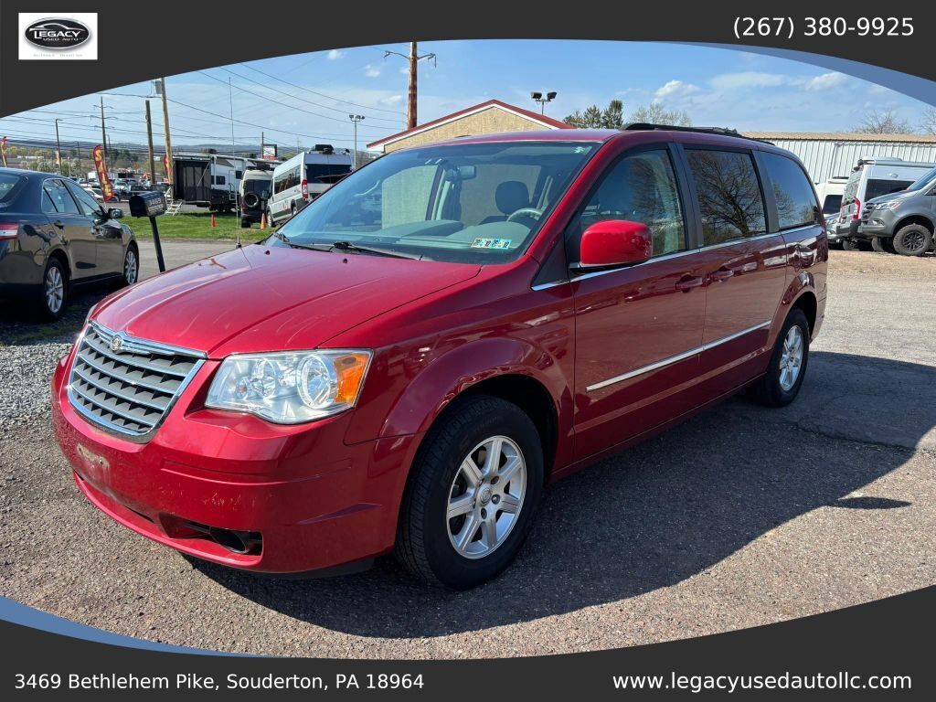 2010 CHRYSLER Town and Country