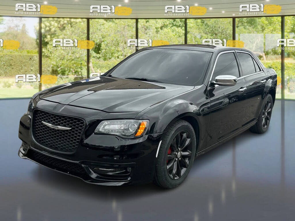 2015 CHRYSLER 300