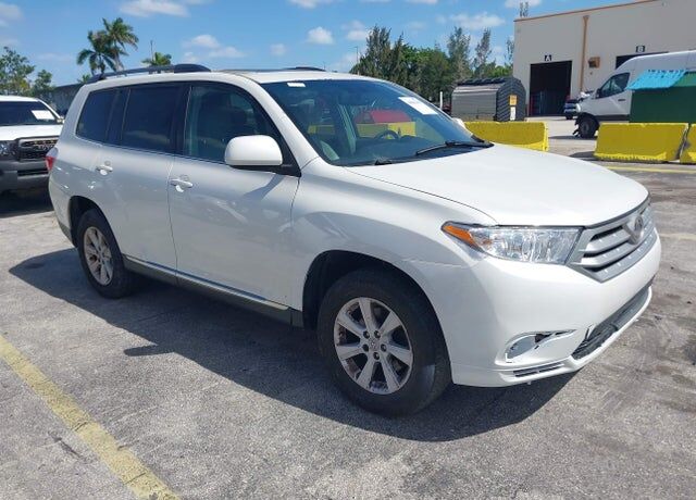 2012 TOYOTA Highlander