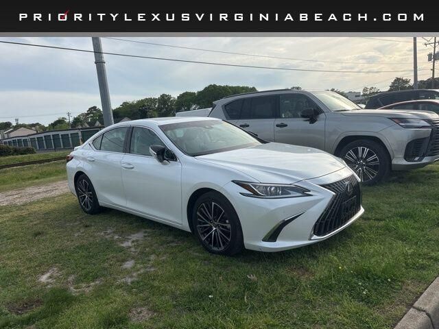2025 LEXUS ES