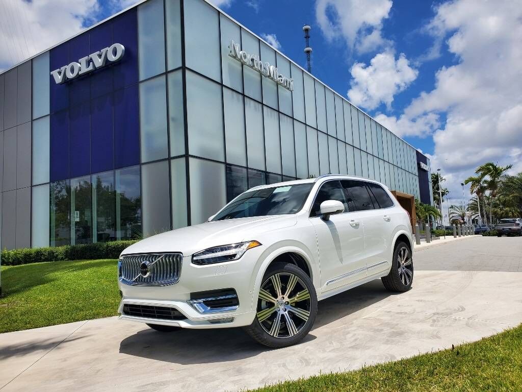 2025 VOLVO XC90