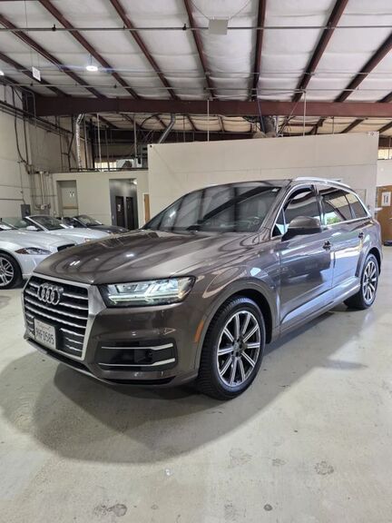 2017 AUDI Q7