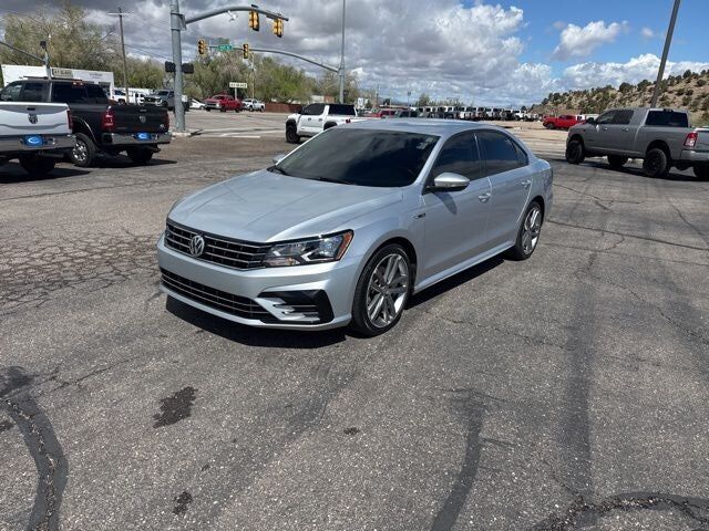2018 VOLKSWAGEN Passat