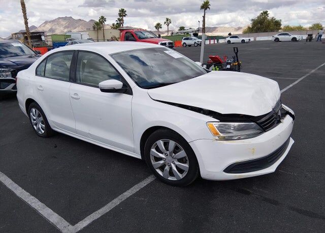 2012 VOLKSWAGEN Jetta