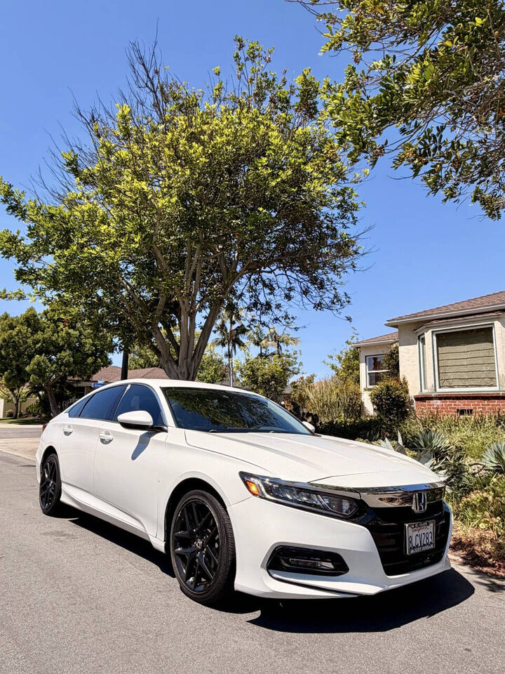 2019 HONDA Accord