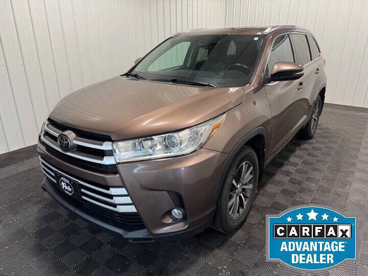 2017 TOYOTA Highlander