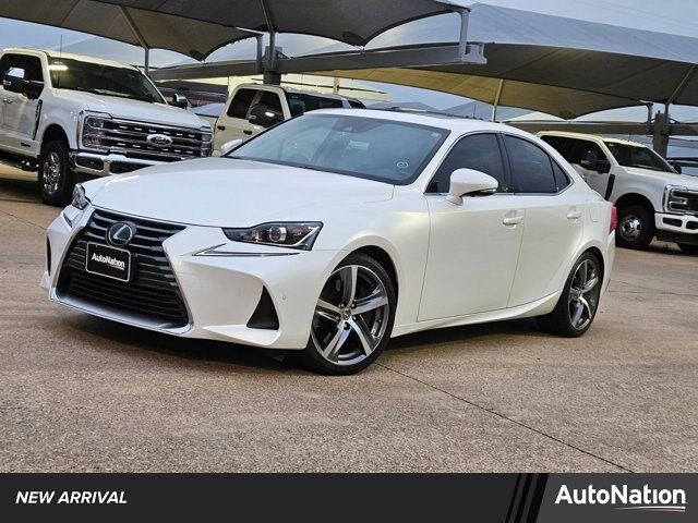 2020 LEXUS IS