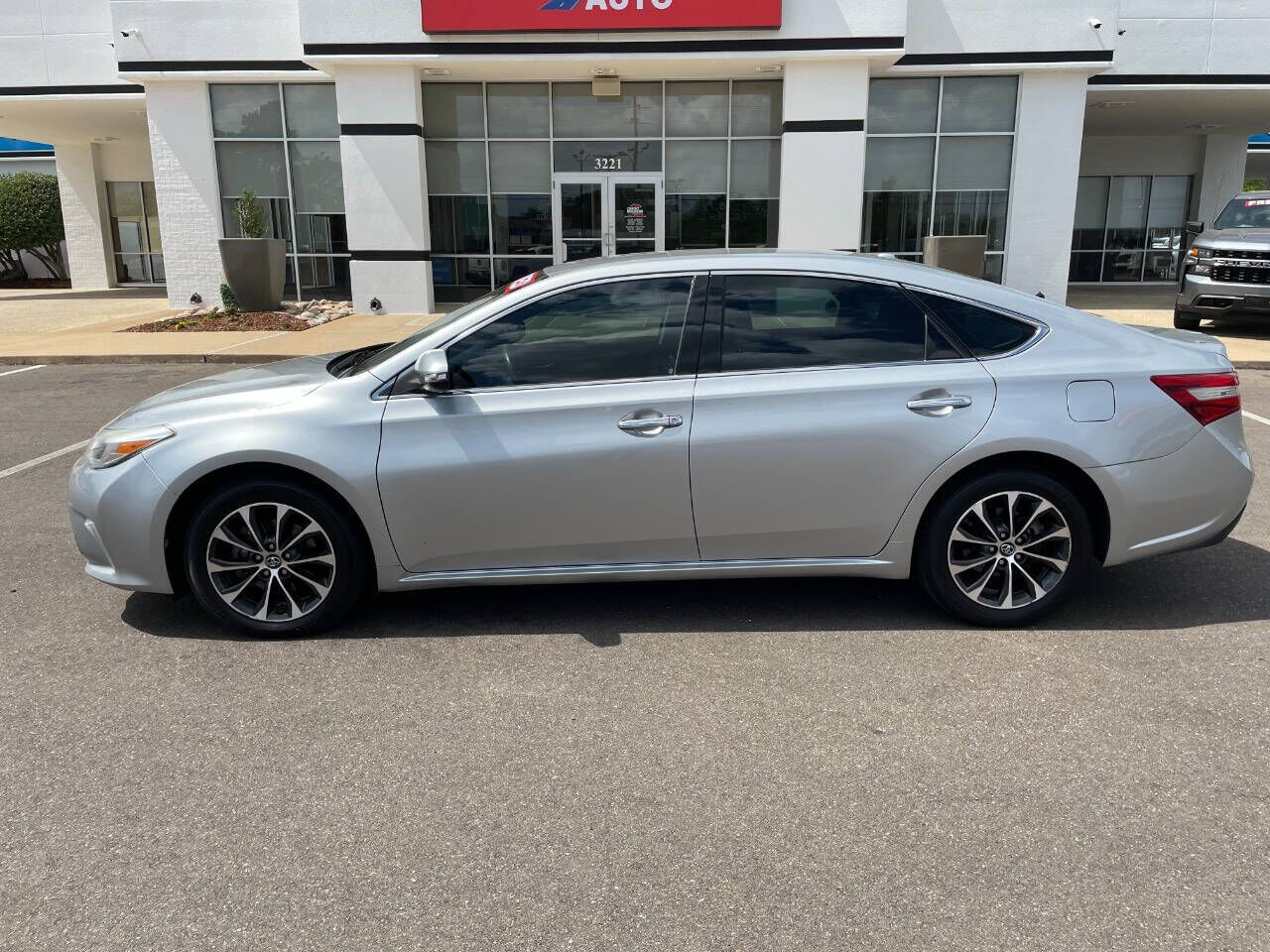2018 TOYOTA Avalon