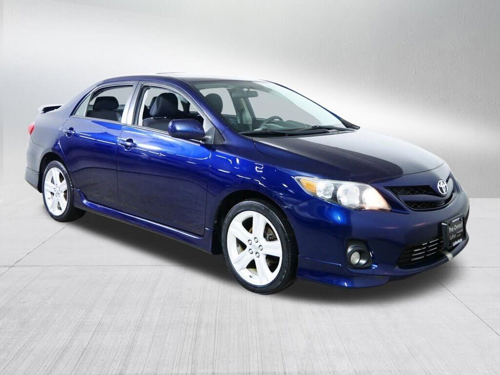 2013 TOYOTA Corolla