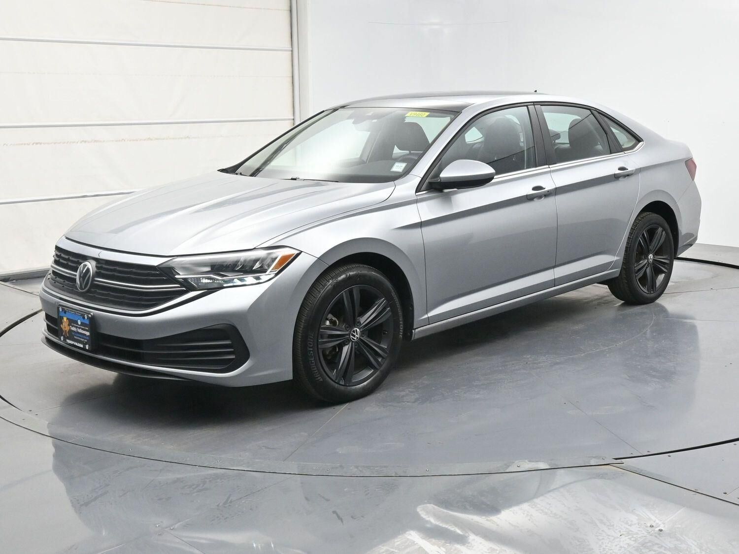 2023 VOLKSWAGEN Jetta