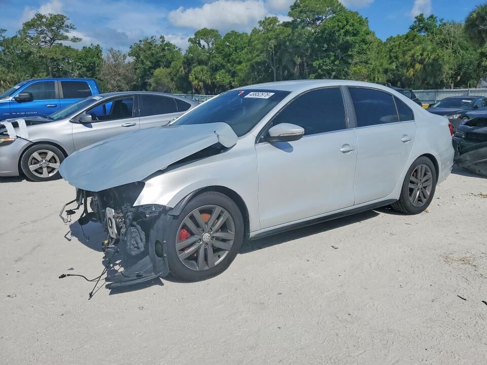 2012 VOLKSWAGEN Jetta