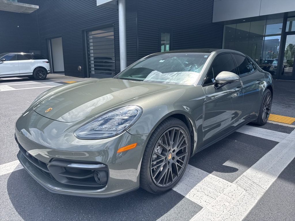 2023 PORSCHE Panamera