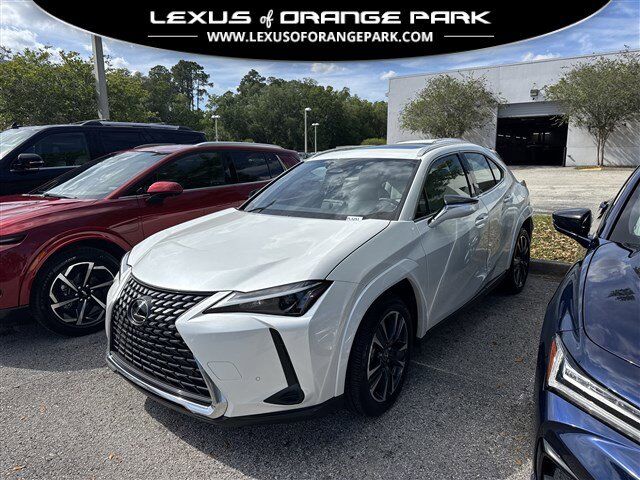 2025 LEXUS UX