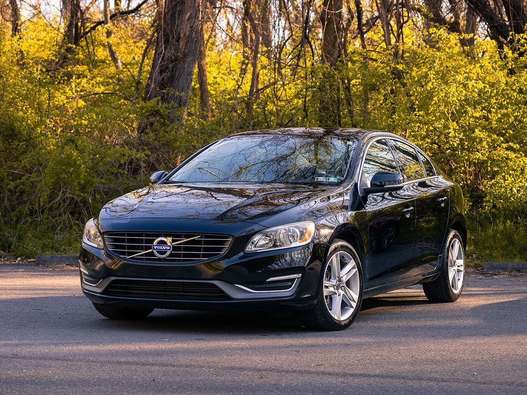 2015 VOLVO S60