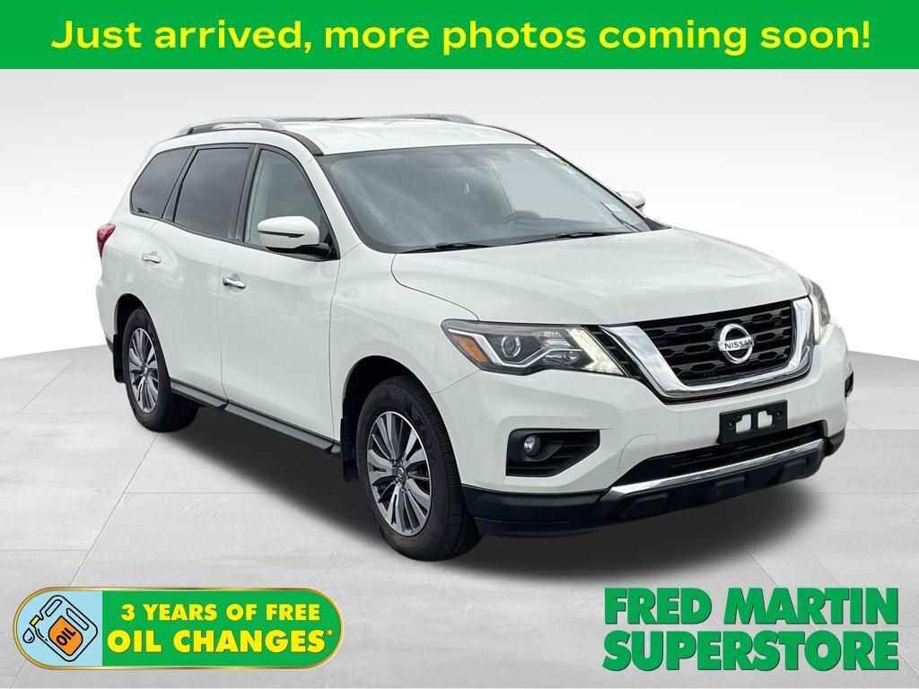 2020 NISSAN Pathfinder
