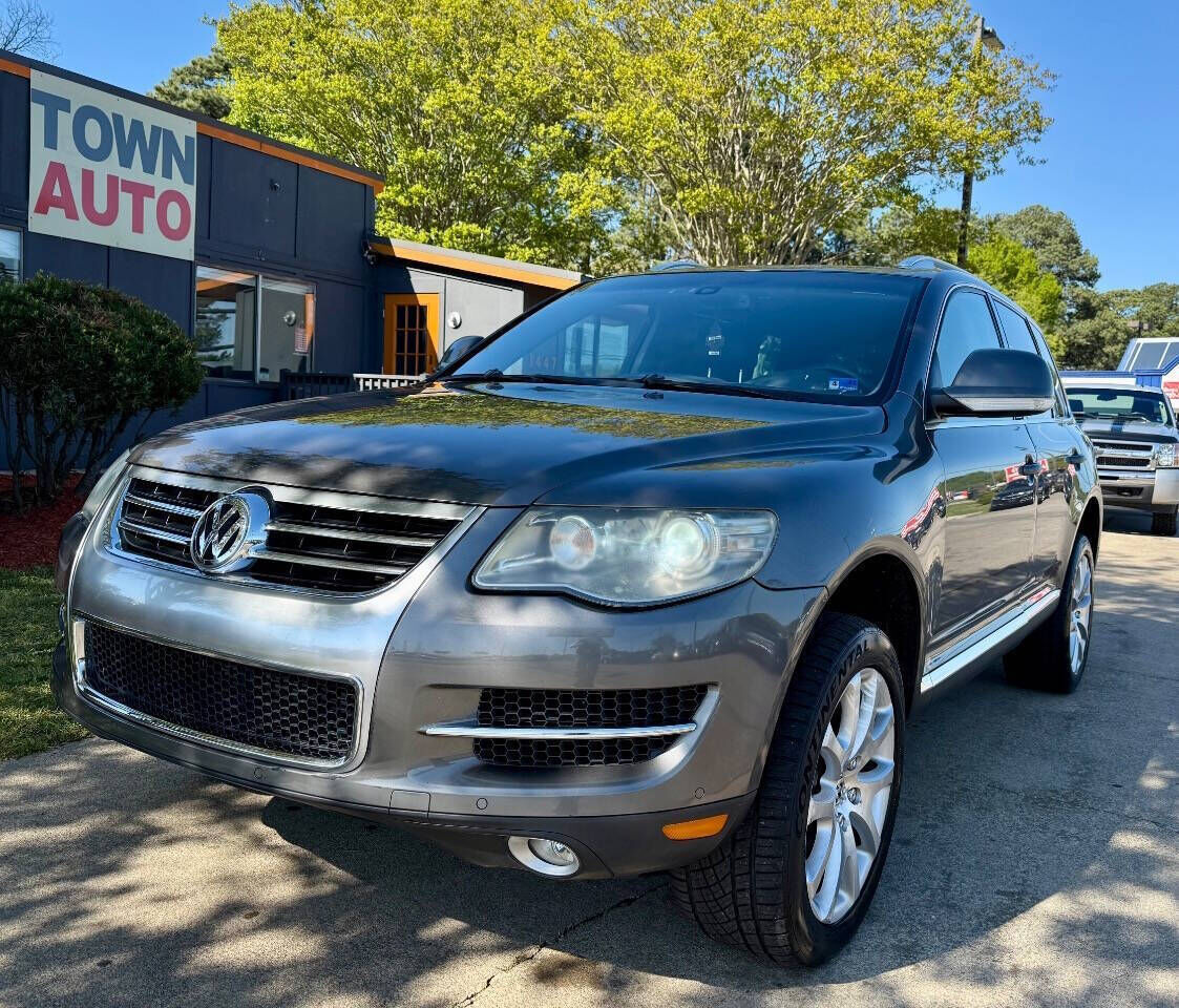 2008 VOLKSWAGEN Touareg