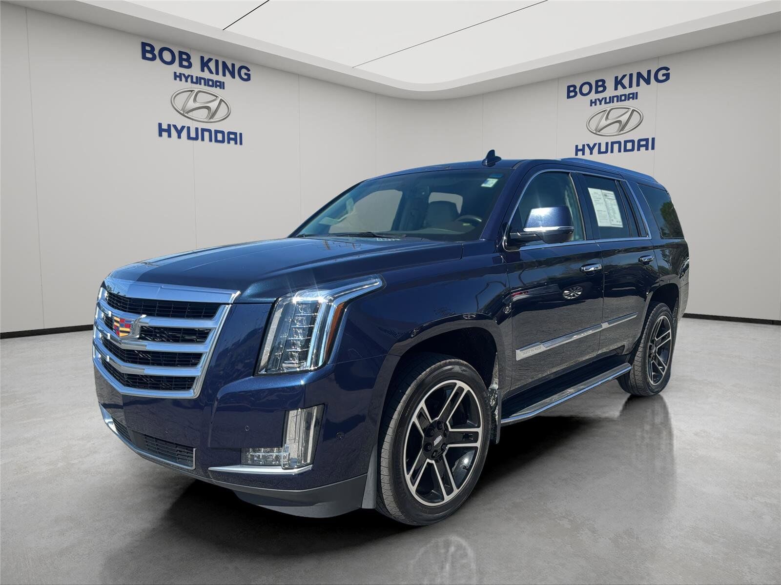 2017 CADILLAC Escalade