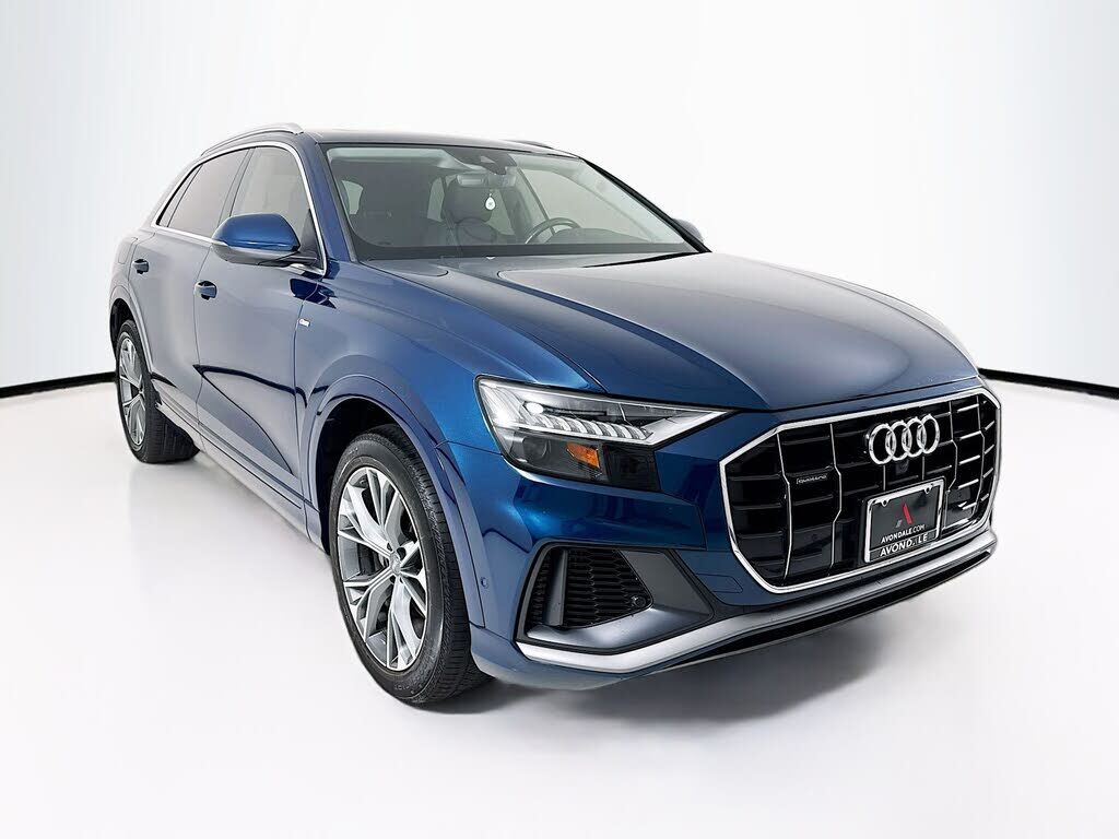 2020 AUDI Q8