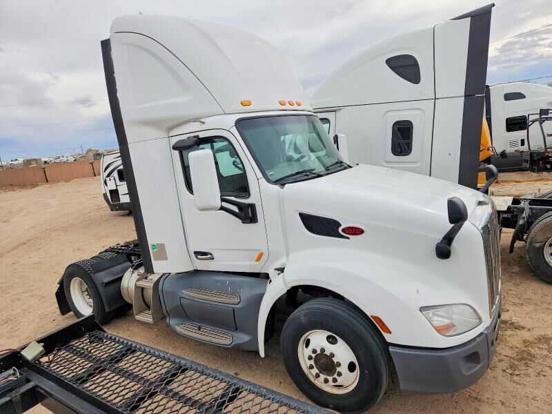 2018 PETERBILT 579