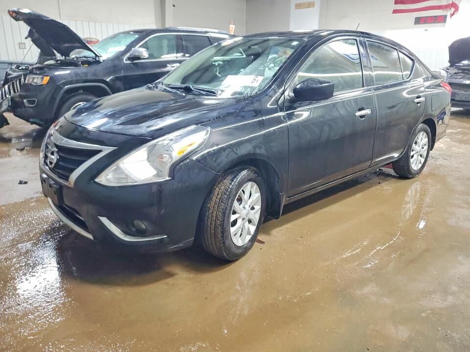 2018 NISSAN Versa