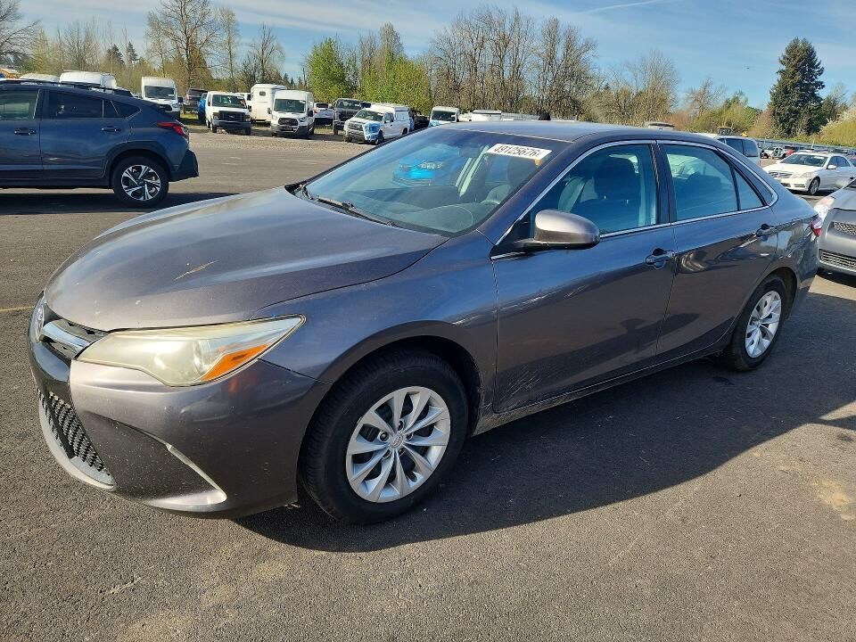 2017 TOYOTA Camry