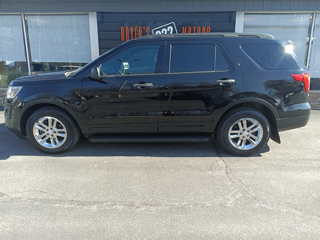 2017 FORD Explorer