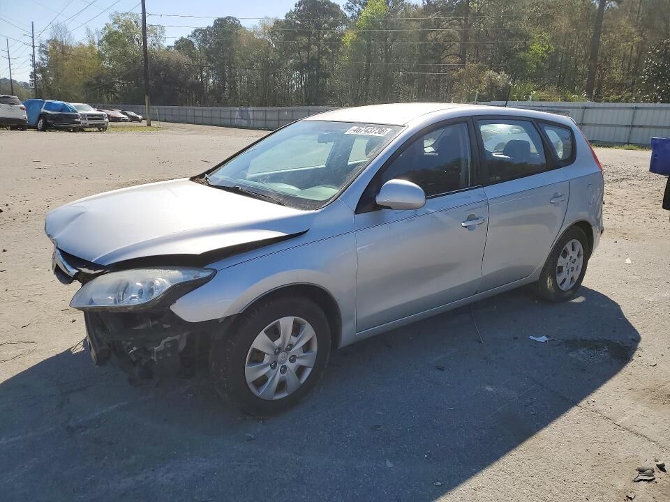 2011 HYUNDAI Elantra