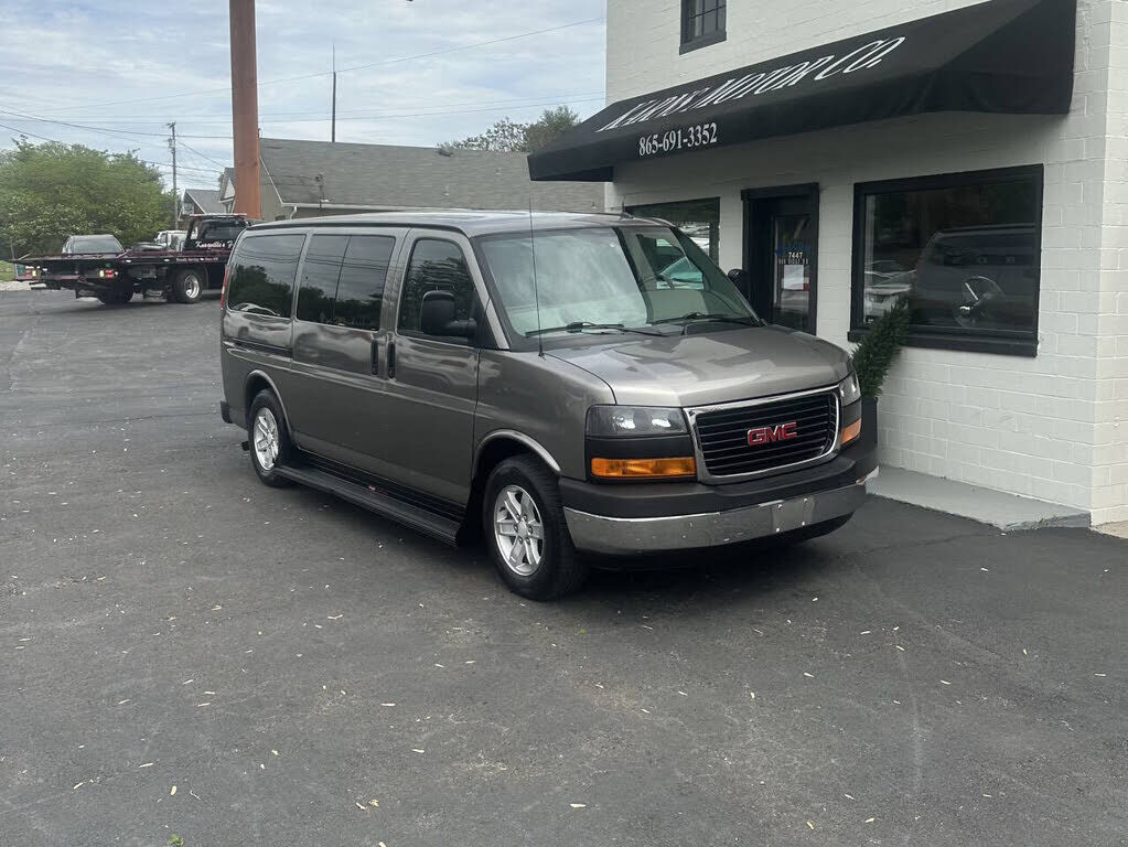 2011 GMC Savana
