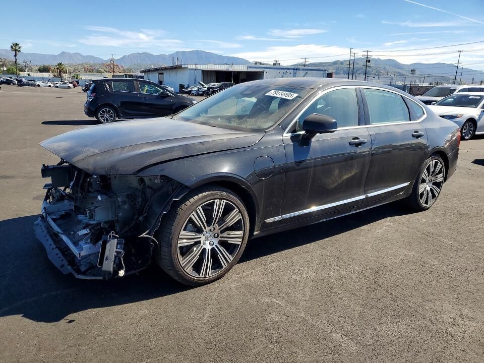 2024 VOLVO S90