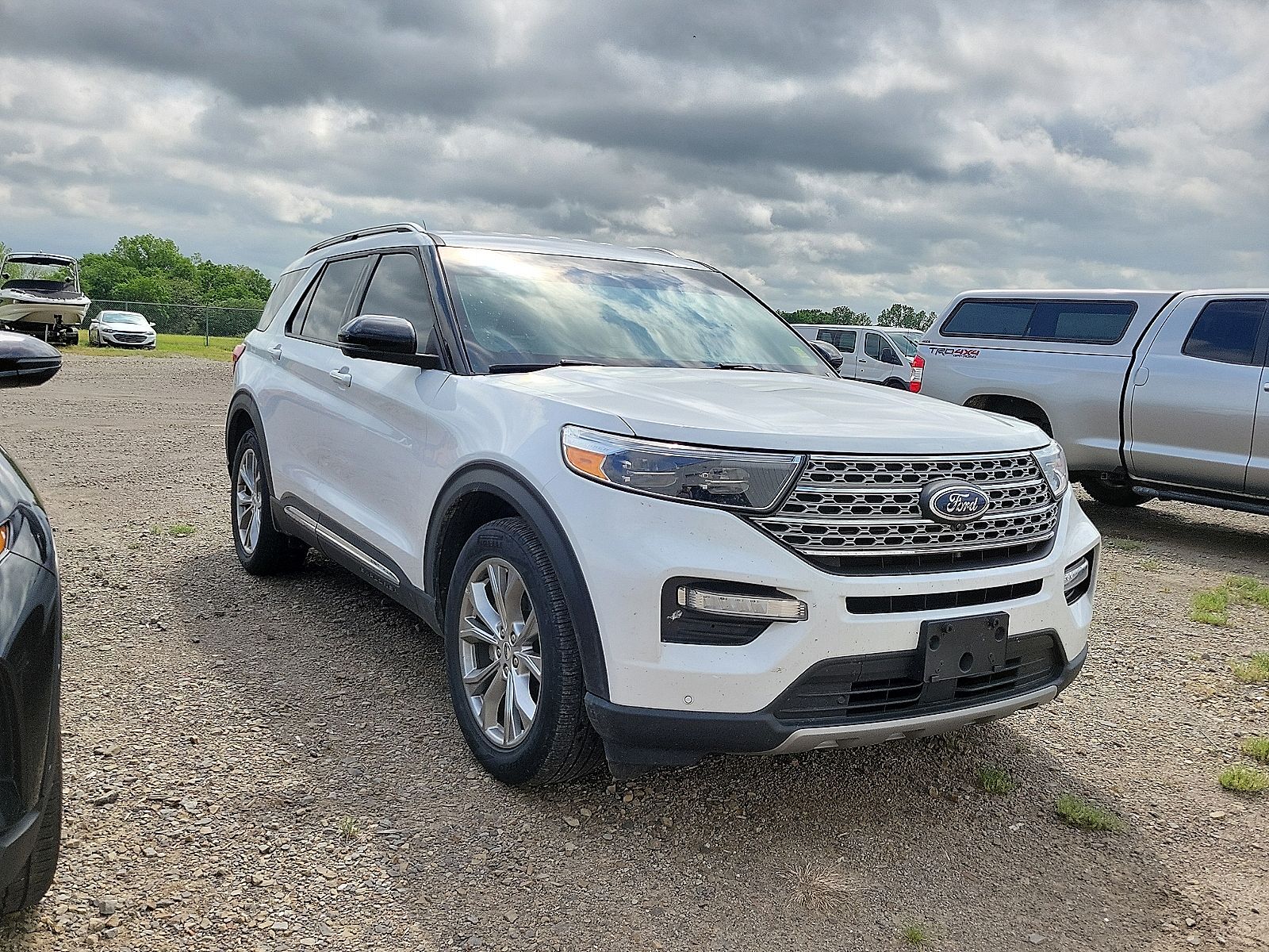 2023 FORD Explorer
